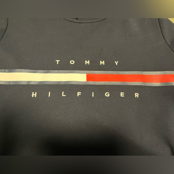 Tommy Hilfiger crew neck sweatshirt, size L, navy blue, excellent condition - Picture 4 of 5